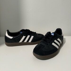 NEW Adidas Samba Sneakers, Color: Black, Women’s Size: 6.5